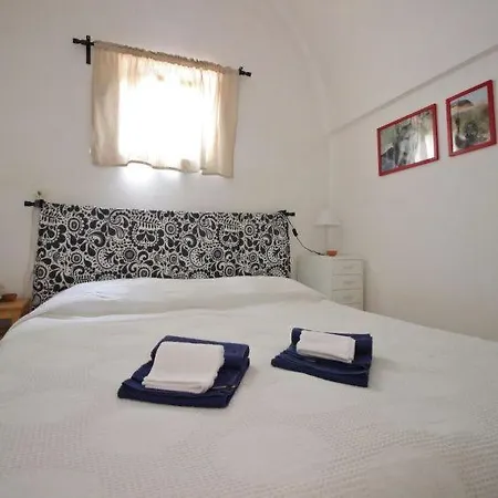 Sleeps 8 Pool Air Con Wifi