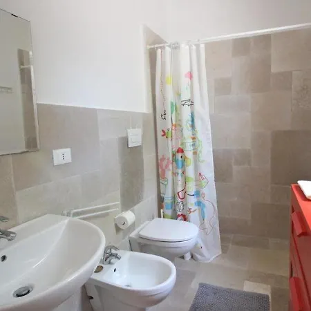 بيت للعطل Sleeps 8 Pool Air Con Wifi